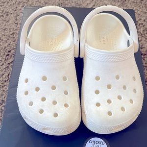 Toddler croc white